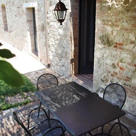 Farm stay La Fornace Di San Galgano *